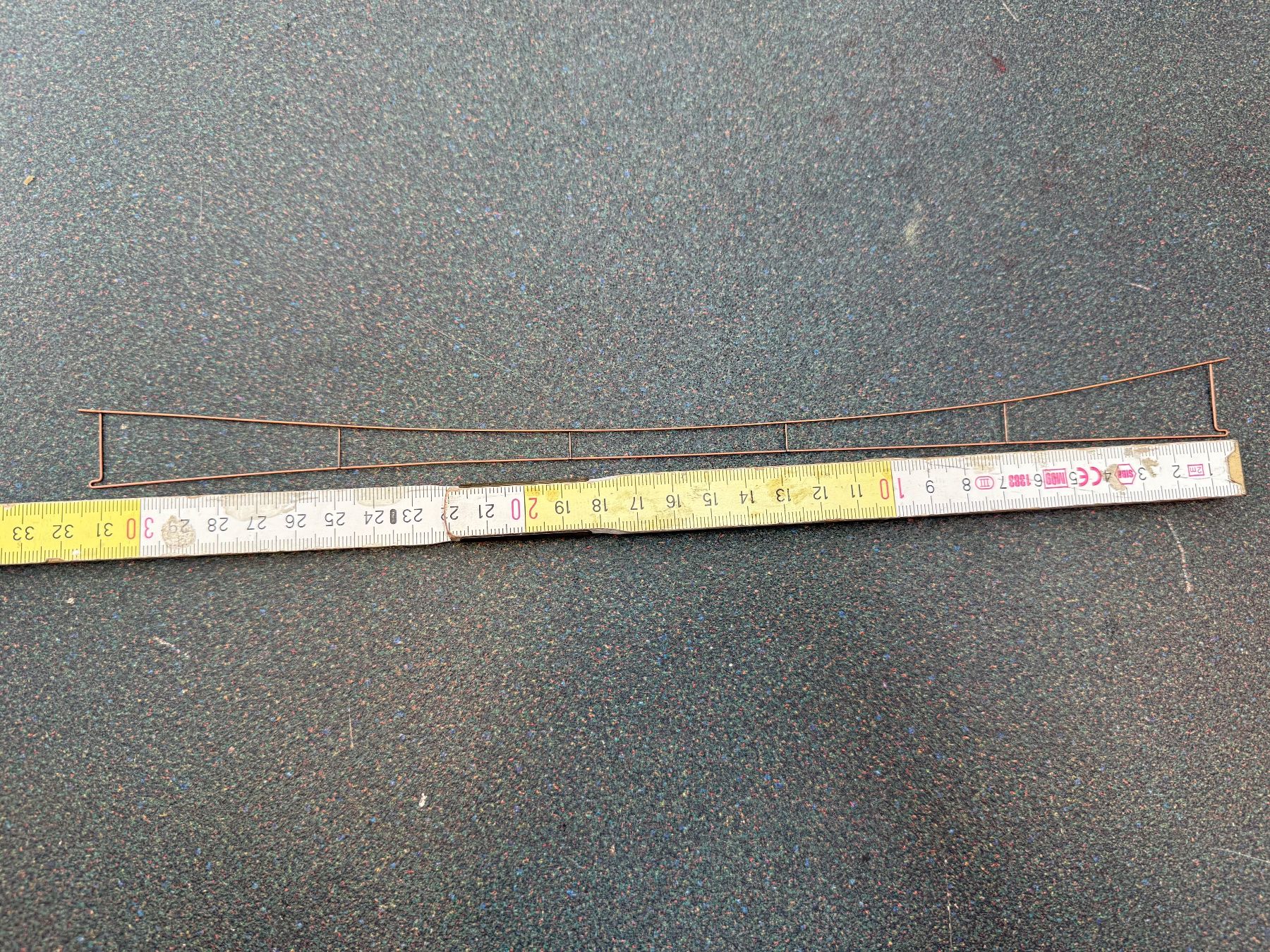 Sommerfeldt Modellini di ferrovie: Sommerfeldt Oberleitung ca. 31.5cm – Nuovo e nell'imballaggio originale da Chiasso venduto da Carrara-Modellismo