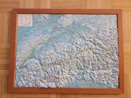 3D Reliefkarte Schweiz Georelief 1:1'000'000 – Holzrahmen