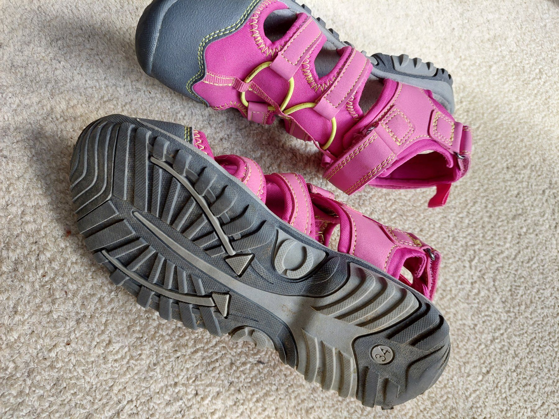 Scarpe per ragazze: Sandalen / Sommerschuhe – Usato da Wynau venduto da Meysi 1