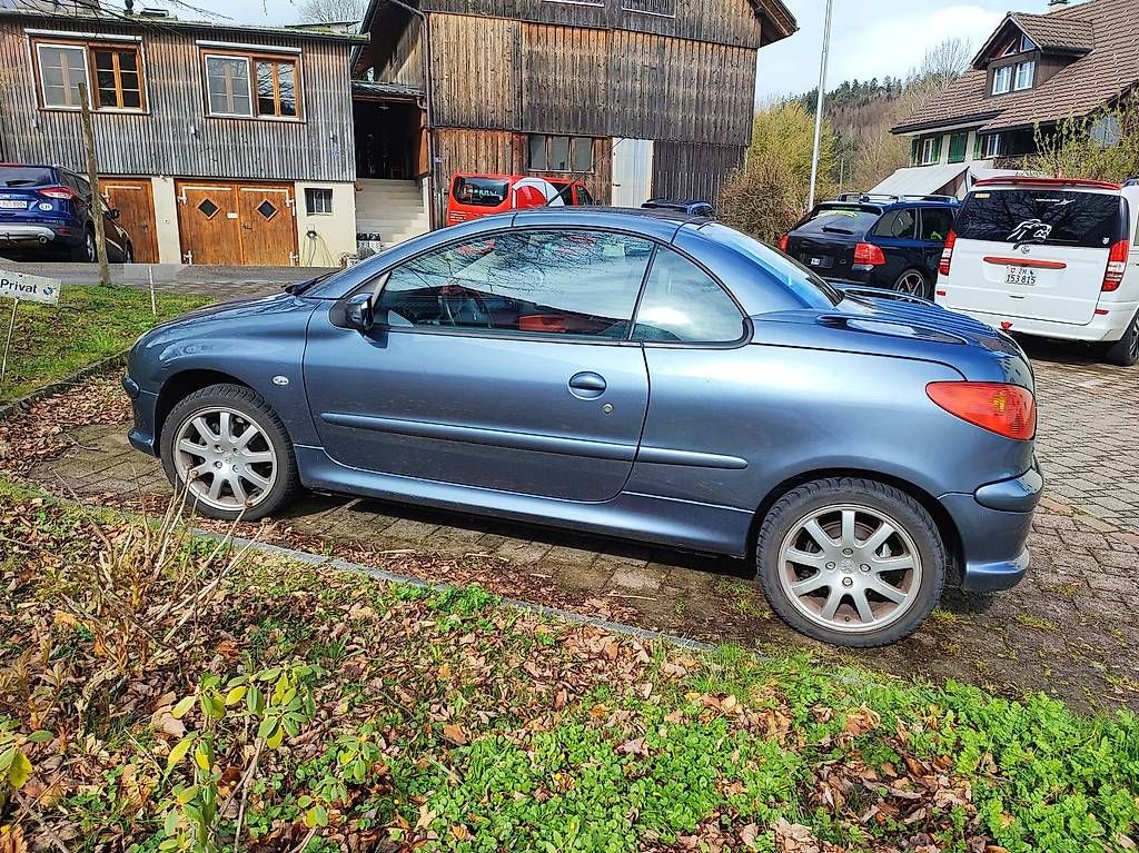 Automobili: Peugeot 206cc Cabrio – Usato da Bubikon venduto da sizin12 4