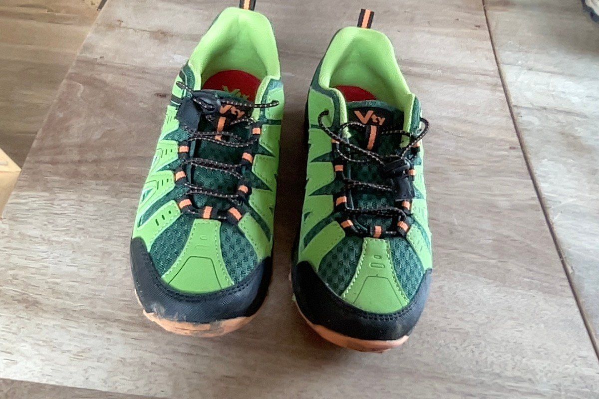 Herrenschuhe: Halbhole Wanderschuhe Gr. 35 – Gebraucht aus Wetzikon ZH von kschwitt