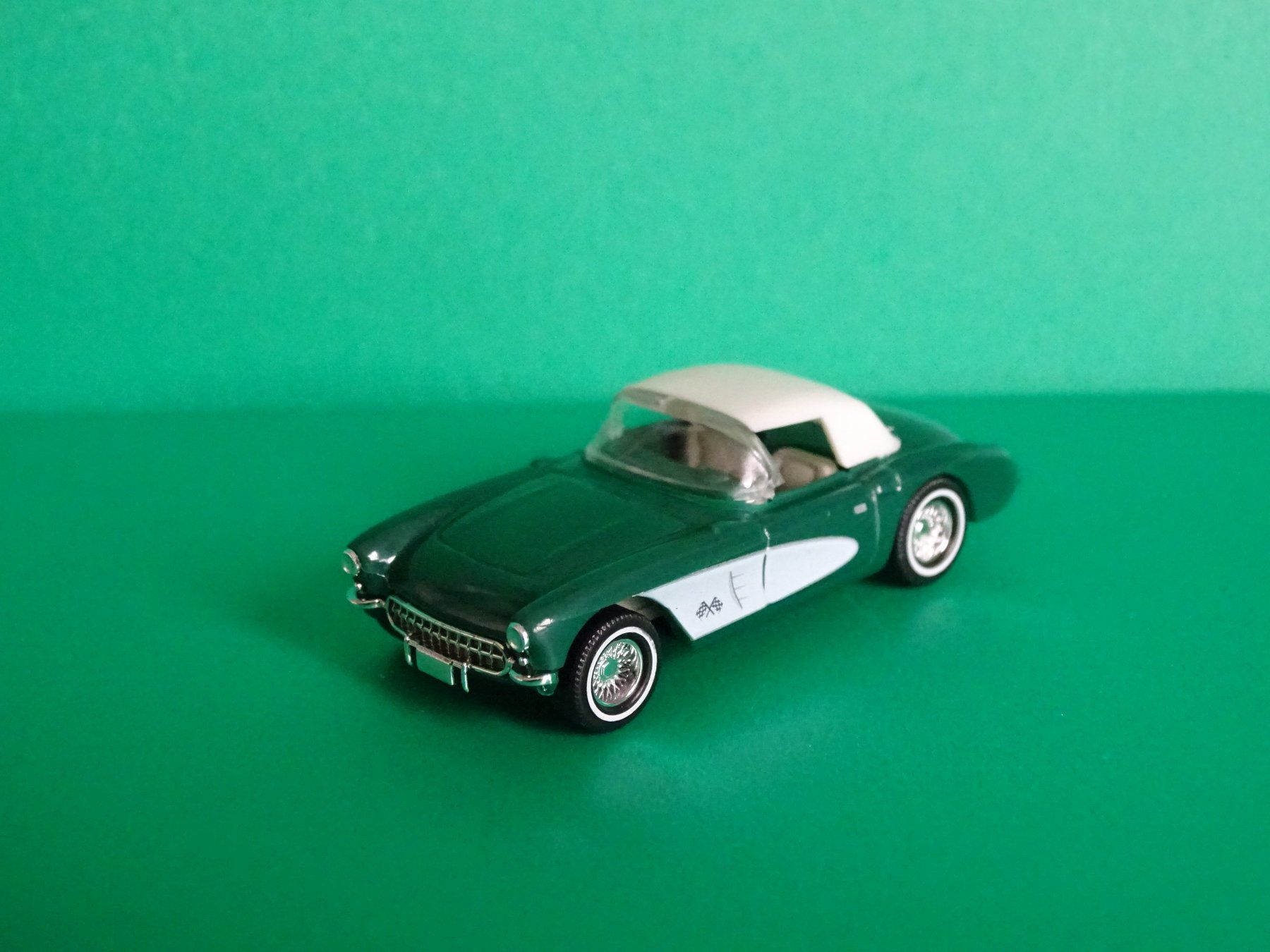 Busch Modellini d'auto: Chevrolet Corvette von Busch 1/87 – Nuovo e nell'imballaggio originale da Bretzwil venduto da Meex
