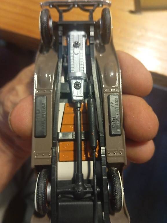 Voitures modèles: Oldtimer Modellauto offen mit Koffer guter Zustand – D'occasion à Basel par Petergunn 4