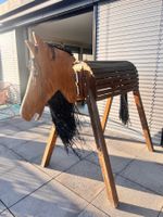 Holzpferd mit schwarzer Mähne, 120cm hoch