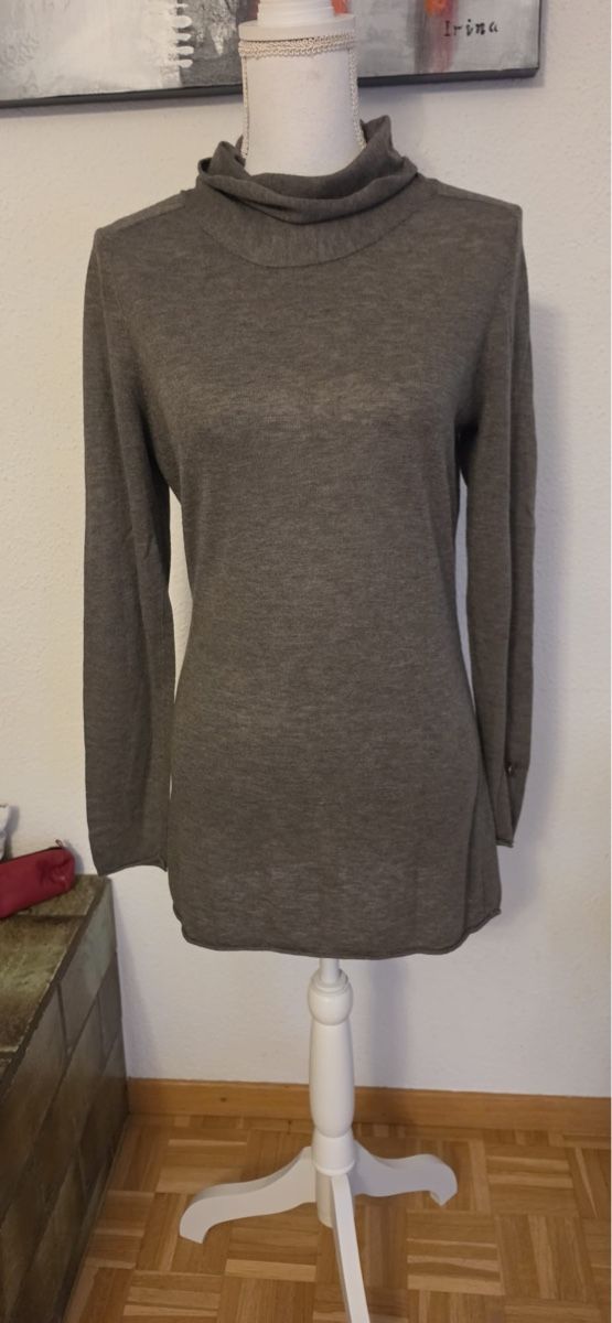 Maglioni & Felpe: Damen Pullover Just B grau mit Rollkragen Grösse S – Usato da St. Gallen venduto da mania03 3