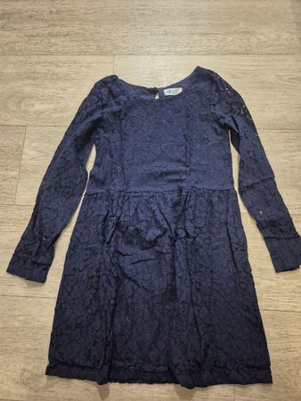 Kleid Gr. 134/140