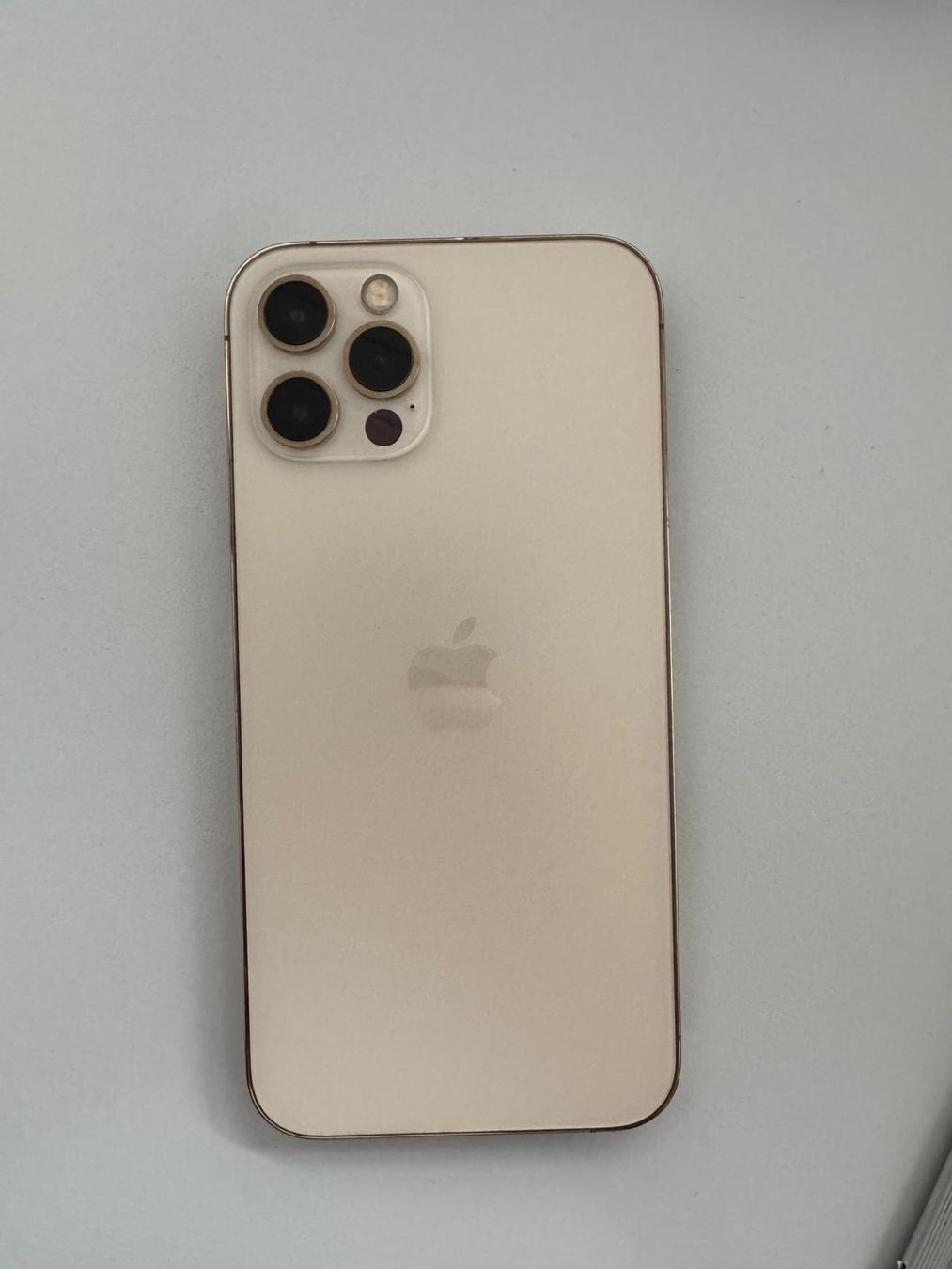 Apple Portables: iPhone 12 Pro, 256 GB – D'occasion à Birrhard par Raya1123