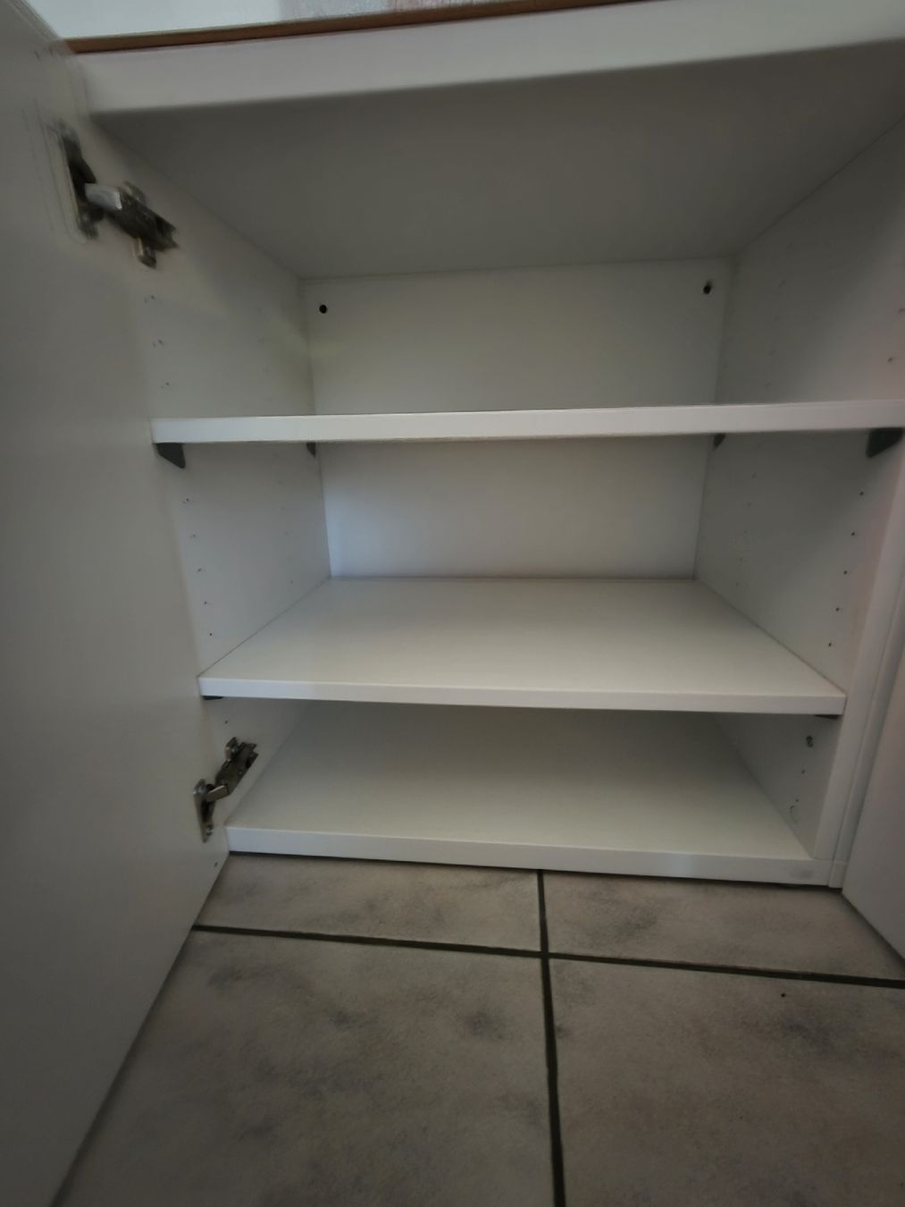 Ikea Cassettiere: Sideboard weiss mit Holzoberfläche, 3m – Usato da Sarmenstorf venduto da Vitruvian1516 6