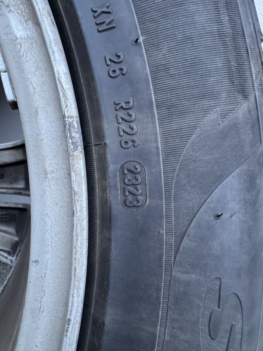 Pirelli Pneus & Kompletträder: Winterräder Pirelli Scorpion 255/55 R19, Top Zustand! (53) – Gebraucht aus Arth von bes_h5r2 2