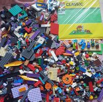Lego Mix ca. 1,7 Kilo mit grüner Platte