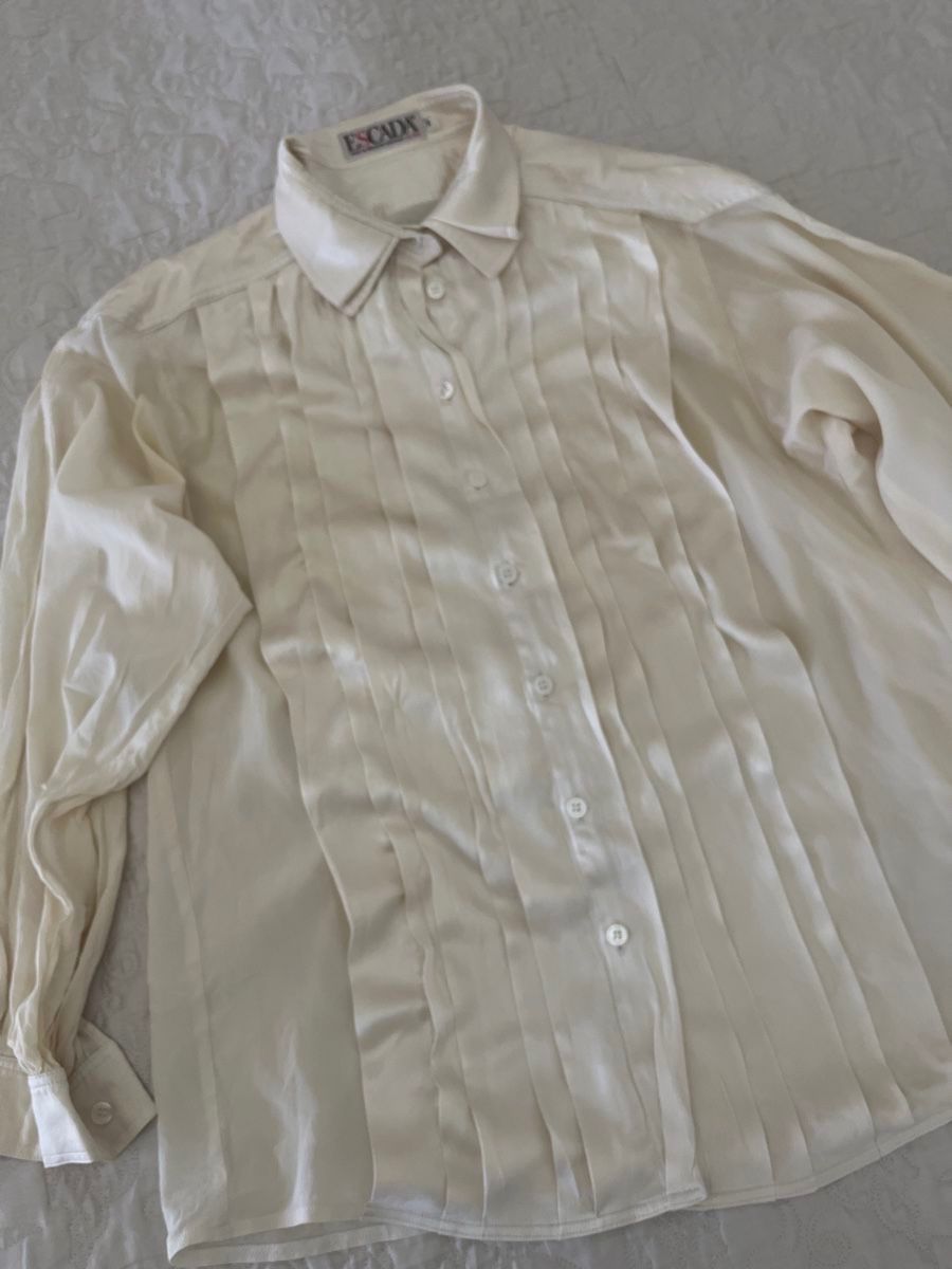 Escada Camicette: Escada silk blouse – Usato da Lausanne venduto da dia_2dtc