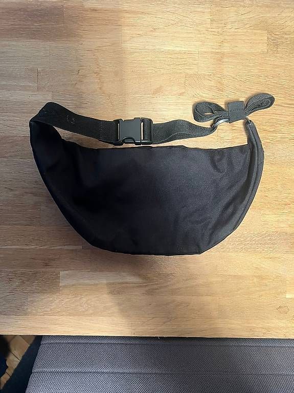 Borse: Vans Bauchtasche Schwarz  Schnäppchen  – Usato da Zürich venduto da zevius 1