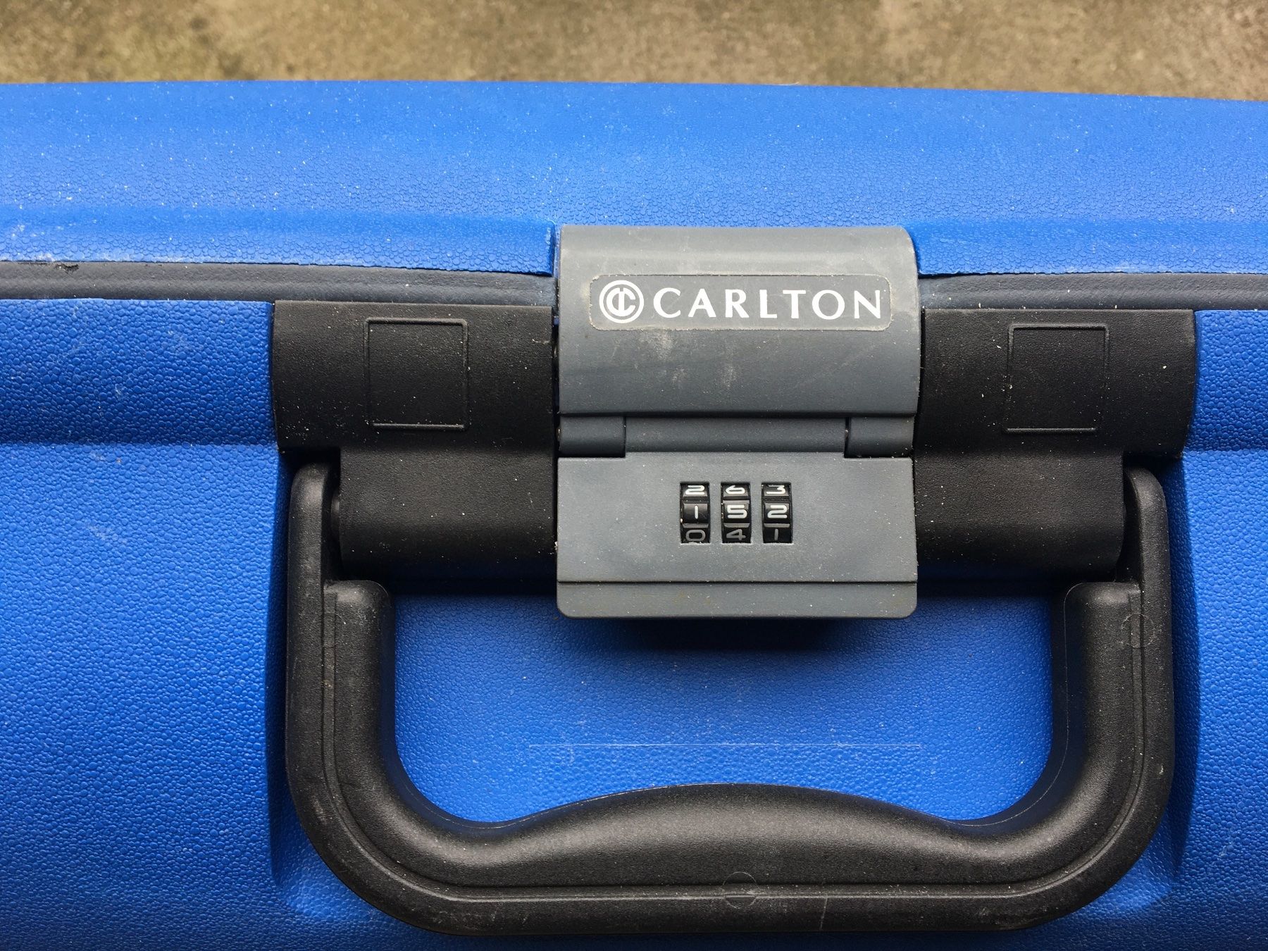 Reisekoffer: Carlton Hartschalenkoffer mit 2 Rollen – Gebraucht aus Gipf-Oberfrick von Wadi70 3