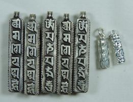 7 Stück Schmuckanhänger Tibet Ghau, Silber 925