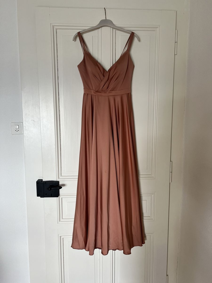 Vestiti: Robe cocktail – Nuovo (secondo la descrizione) da Neuchâtel venduto da mor_qg8v