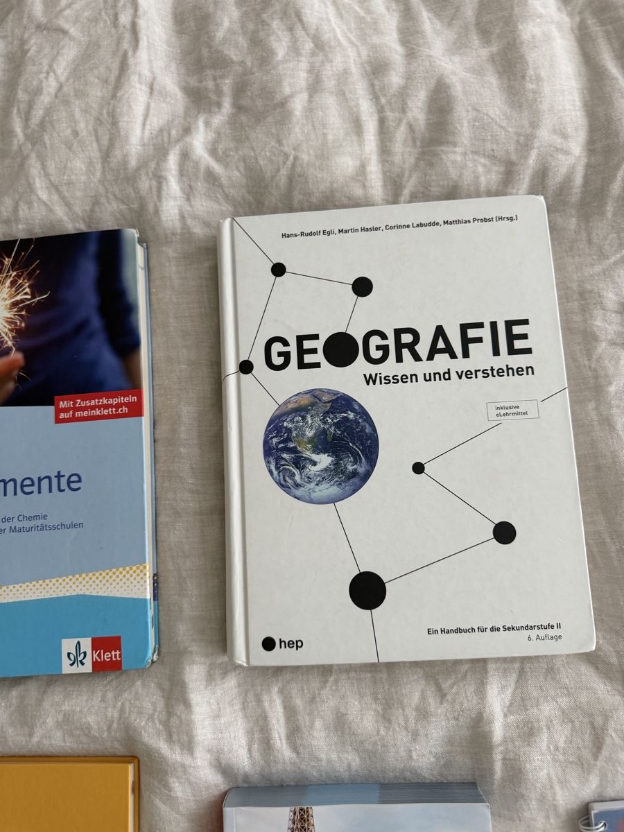 Libri: 5 Gymi Schulbücher – Usato da Freienbach venduto da dan_9rjy 2