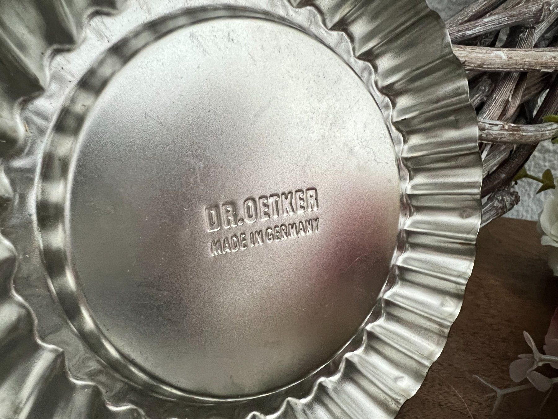 Teglie da forno: 3 alte Dr. Oetker Backformen, Törtchenformen  -  Blech – Usato da Walzenhausen venduto da Cerna007 3
