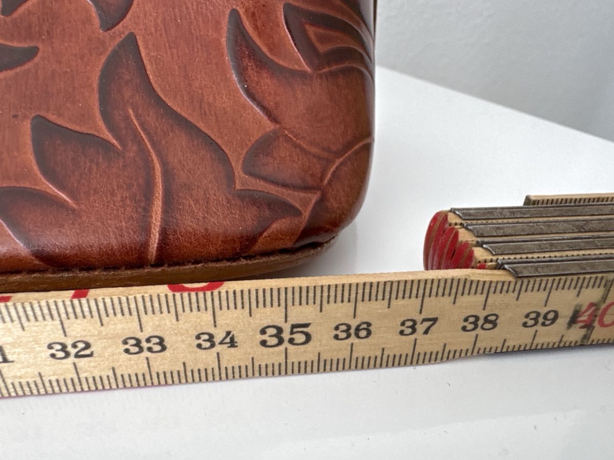 Borse da donna: Elegante Handtasch, Leder, mit Blumenmuster! – Nuovo e nell'imballaggio originale da Huttwil venduto da graesihu 1