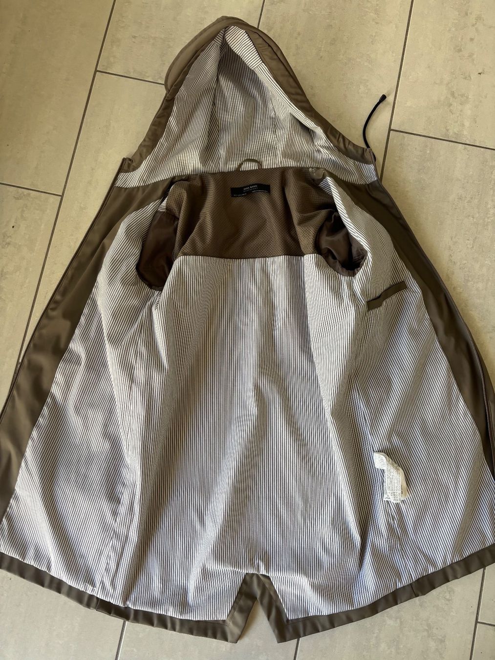 Zara Cappotti: Regenmantel – Usato da Dübendorf venduto da mon_p98h 8
