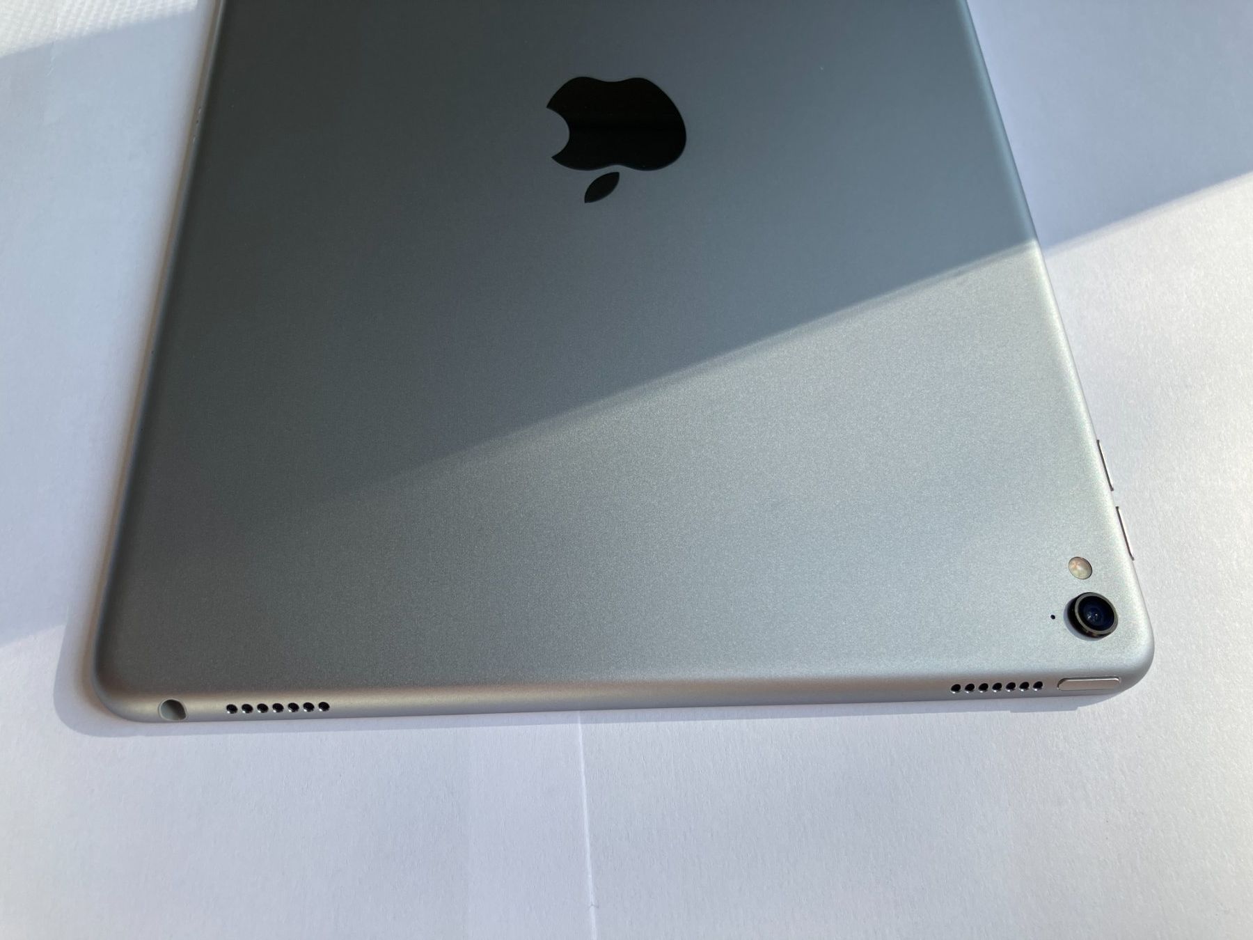 Apple Tablet PC: iPad Pro 9,7 Zoll. 128GB. Model A1673 – Gebraucht aus Abtwil AG von Swissraver 4