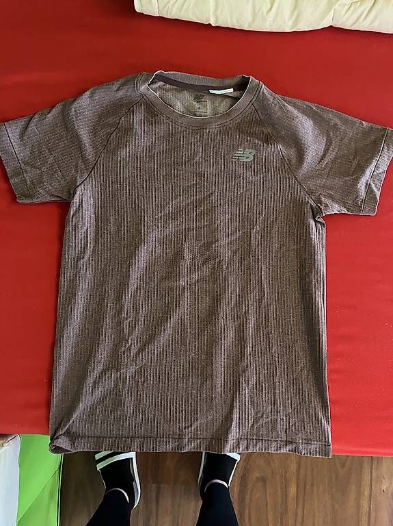 T-Shirts: New Balance Shirt – Gebraucht aus Buttisholz von Katja_H 1