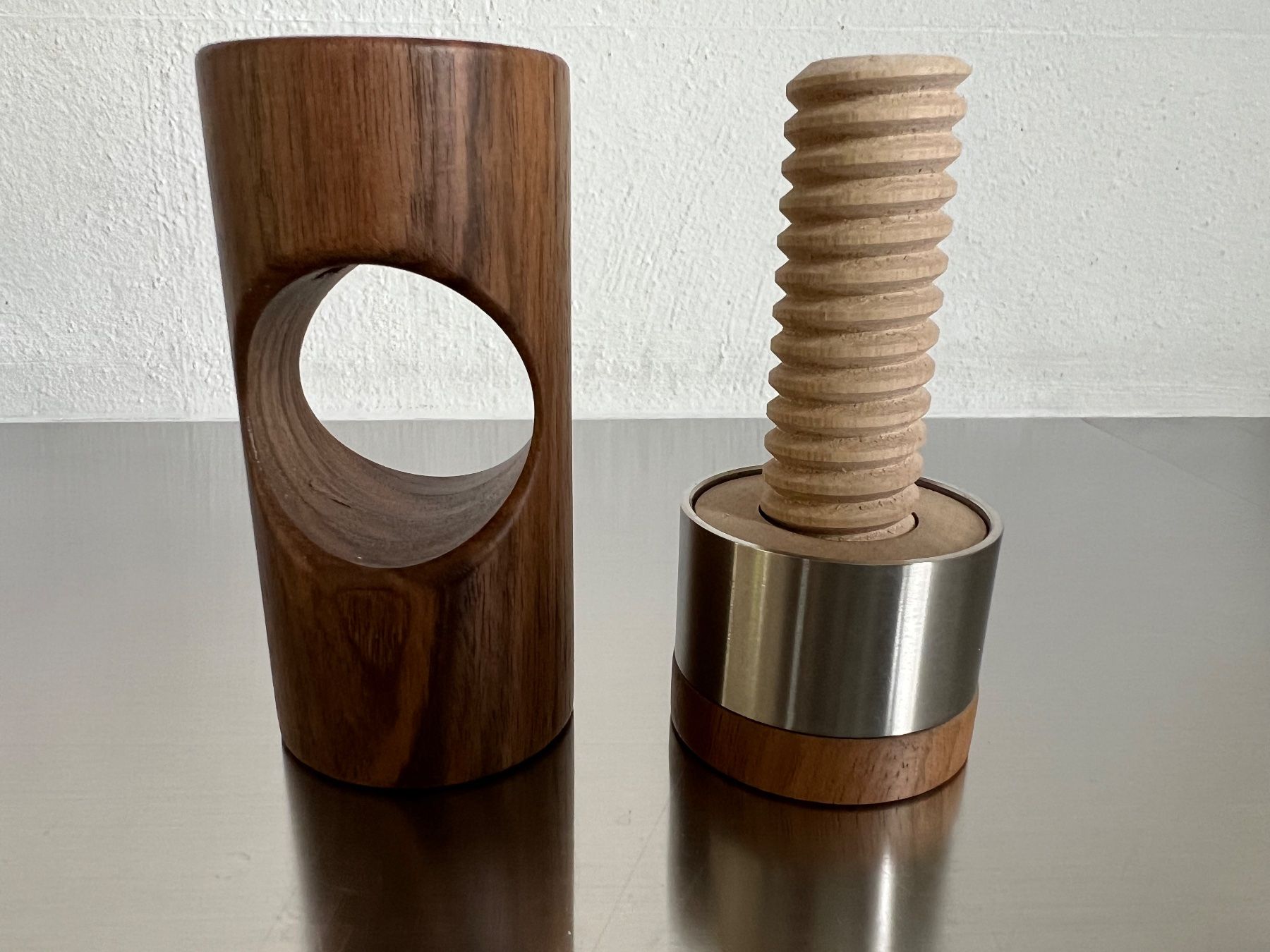 Articoli in legno: Nussknacker in Nussbaumholz, Höhe 14 cm – Nuovo (secondo la descrizione) da Fraubrunnen venduto da Vpeck 1