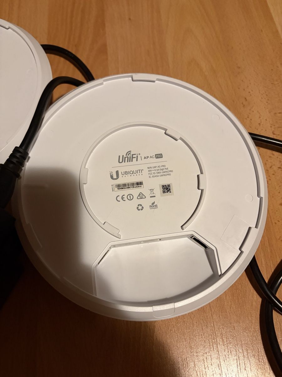 Ubiquiti Wlan: UniFi Ubiquiti AP AC Pro, 2x – Gebraucht aus sorens von Adr_z78t 6