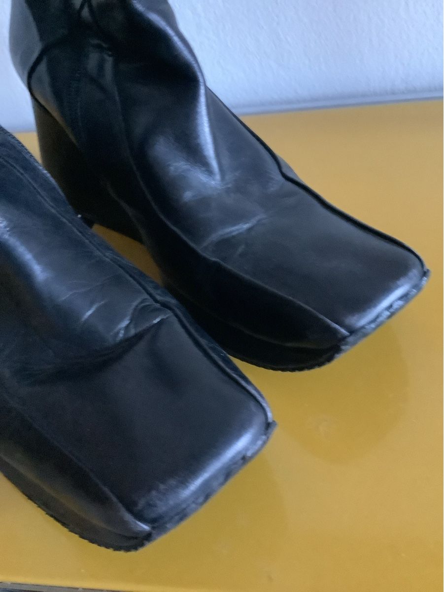 Scarpe da donna: Stephane Kelian Paris Vintage Boots Square Toe 40 – Usato da Stäfa venduto da loveforeverlove 3