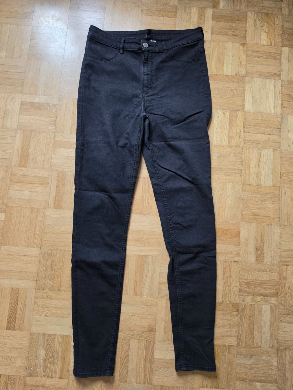 H&M Jeans: Jeggings H&M Gr. 42 – Usato da Stäfa venduto da flamingo_17