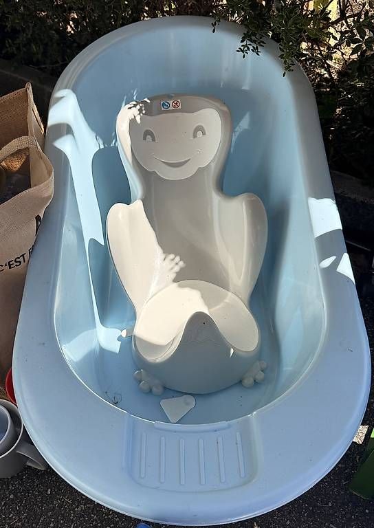 Badespass: Baby Badewanne  – Gebraucht aus Sissach von S.D.M1986