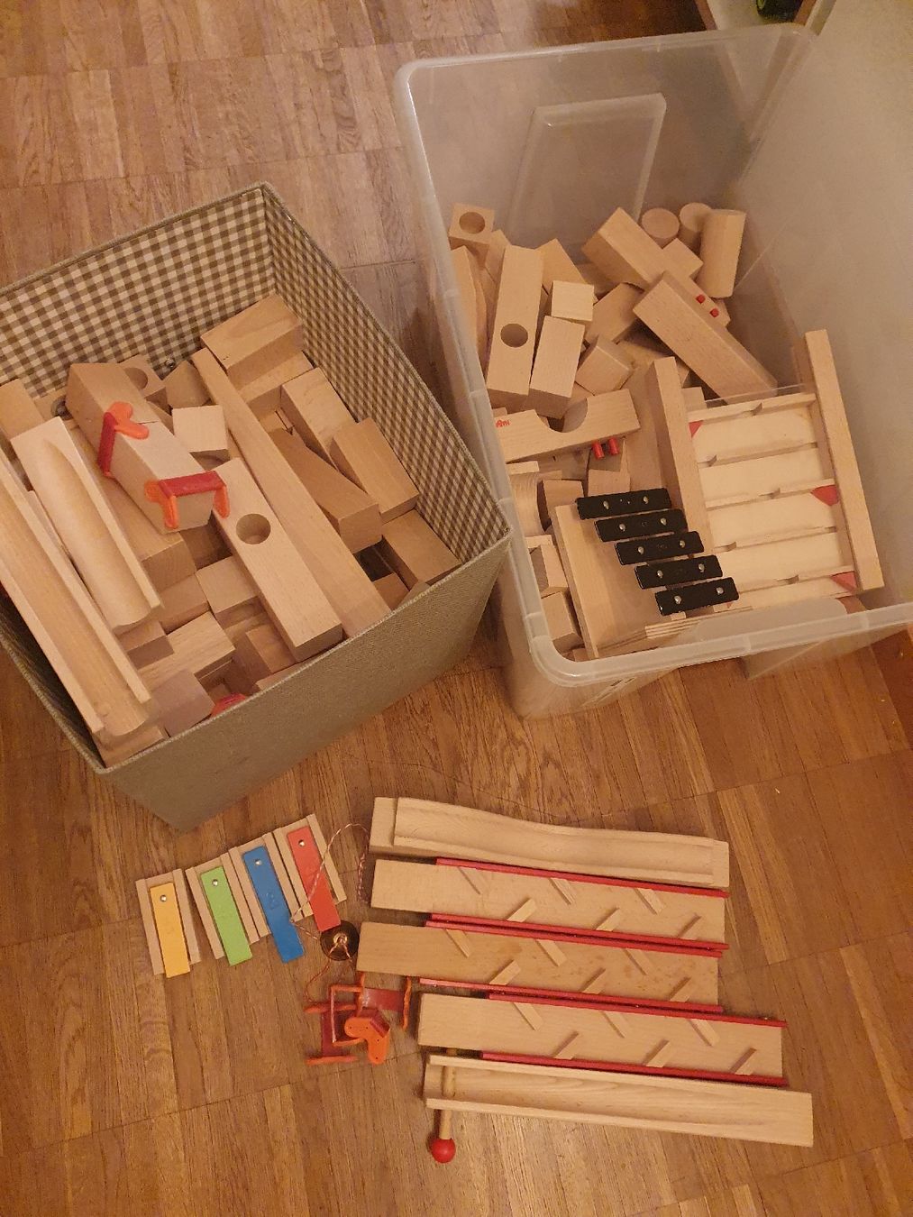 Haba Spielzeuge: HABA Kugelbahn Holzbausteine Murmeln klein – Gebraucht aus Zürich von Sebbe 2