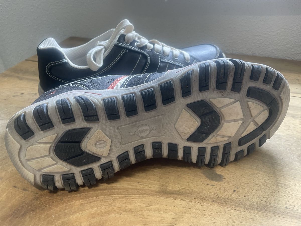 Scarpe da uomo: Memphis Herren Schuhe, Gr. 41 – Usato da Hergiswil NW venduto da natejuke 2