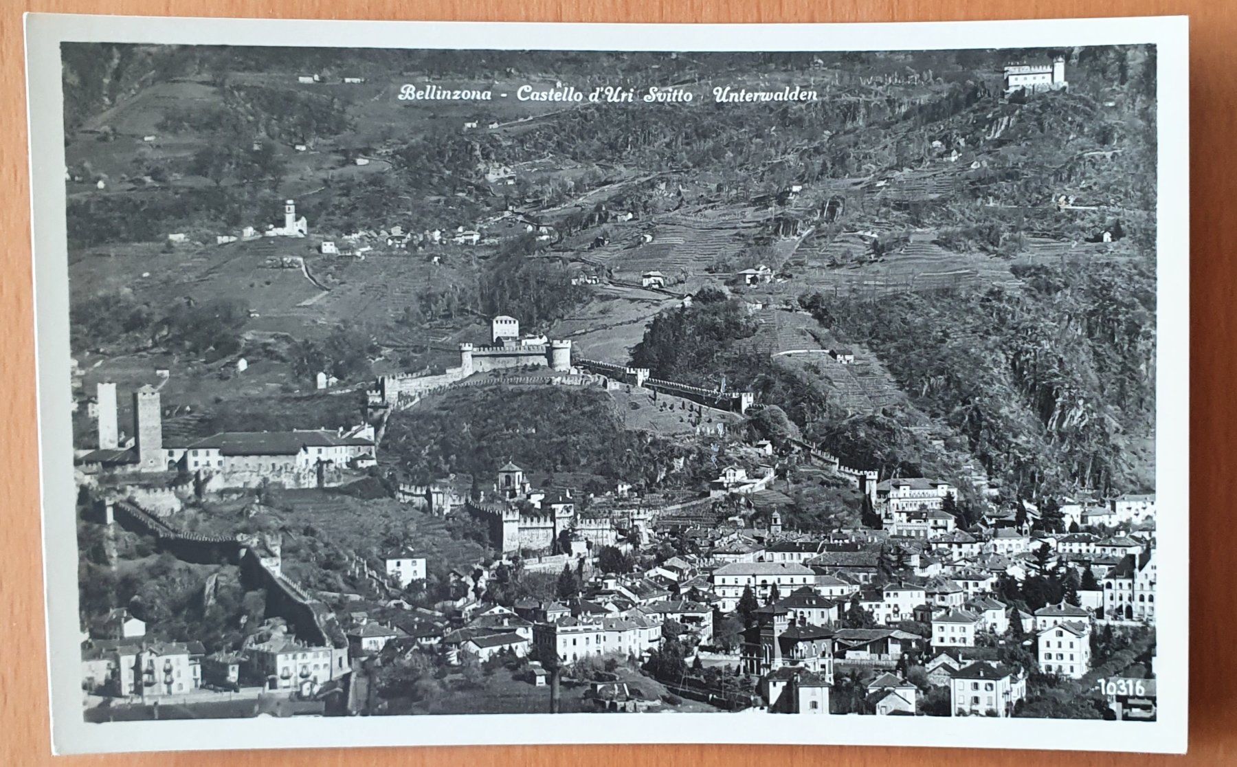 Cartoline postali: 3 Ansichtskarten Bellinzona – Usato da Kreuzlingen venduto da Rschweiz1 3