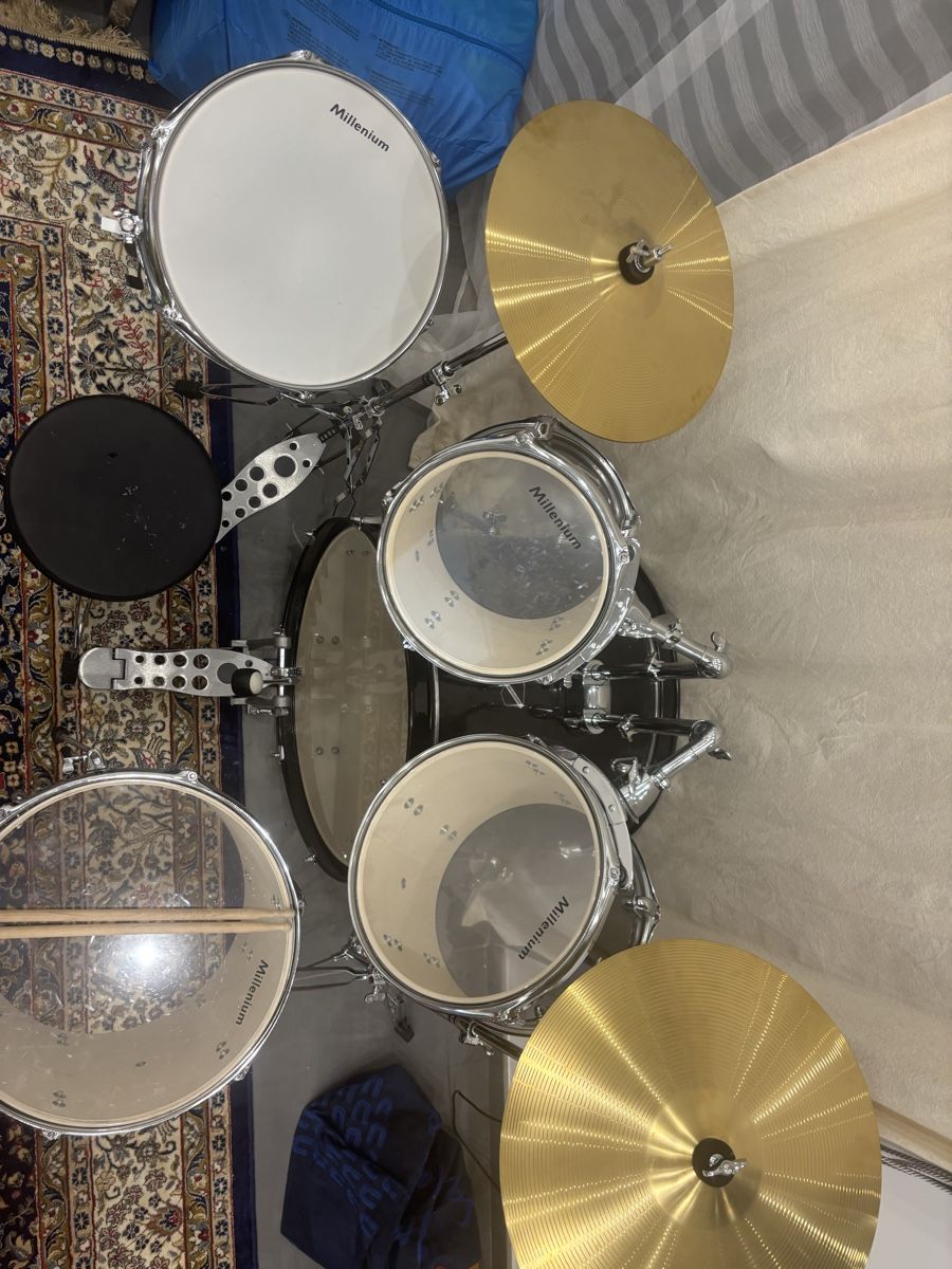Musikinstrumente: Millenium Focus 22 Drum Set Black – Neu (gemäss Beschreibung) aus Chêne-Bougeries von Bambideluxe 2