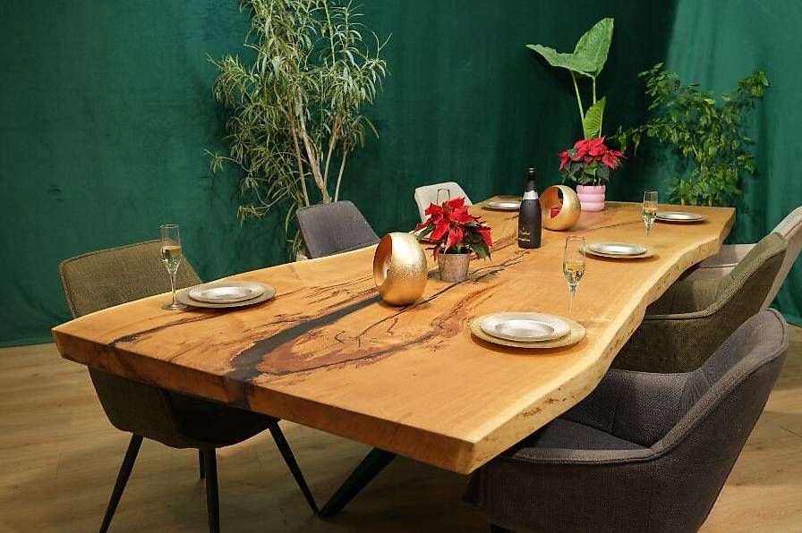 Tische: Baumscheibentisch aus 1 Stück – Gebraucht aus Walchwil von Swissdesign_Haag 4