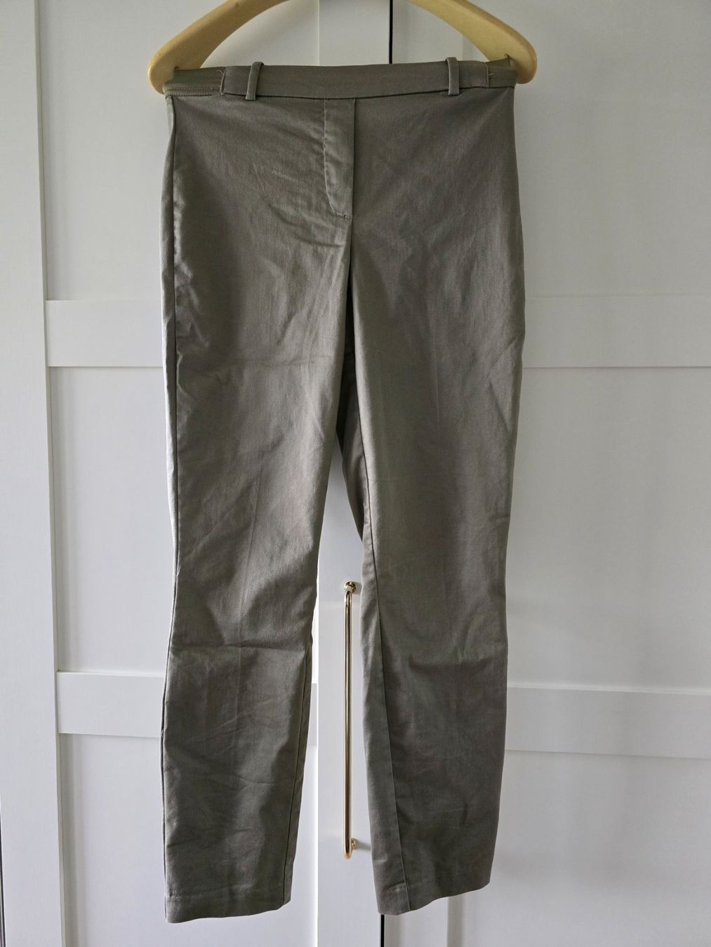 H&M Hosen: Grüne Stoffhose – Gebraucht aus Zug von nic_wlj8