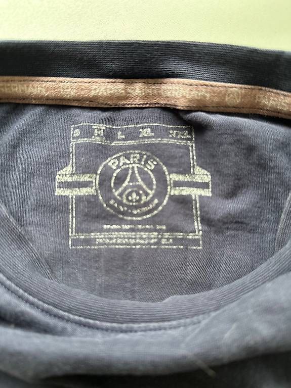 T-shirt: Paris Saint Germain T-Shirt – Usato da Oberwil BL venduto da Trisol 2