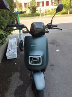 Emoto E-Roller grau guter Zustand 25/45km/h Zulassung