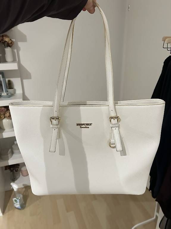 Borse da donna: Handtasche  – Usato da Andwil SG venduto da yar_s27p 1