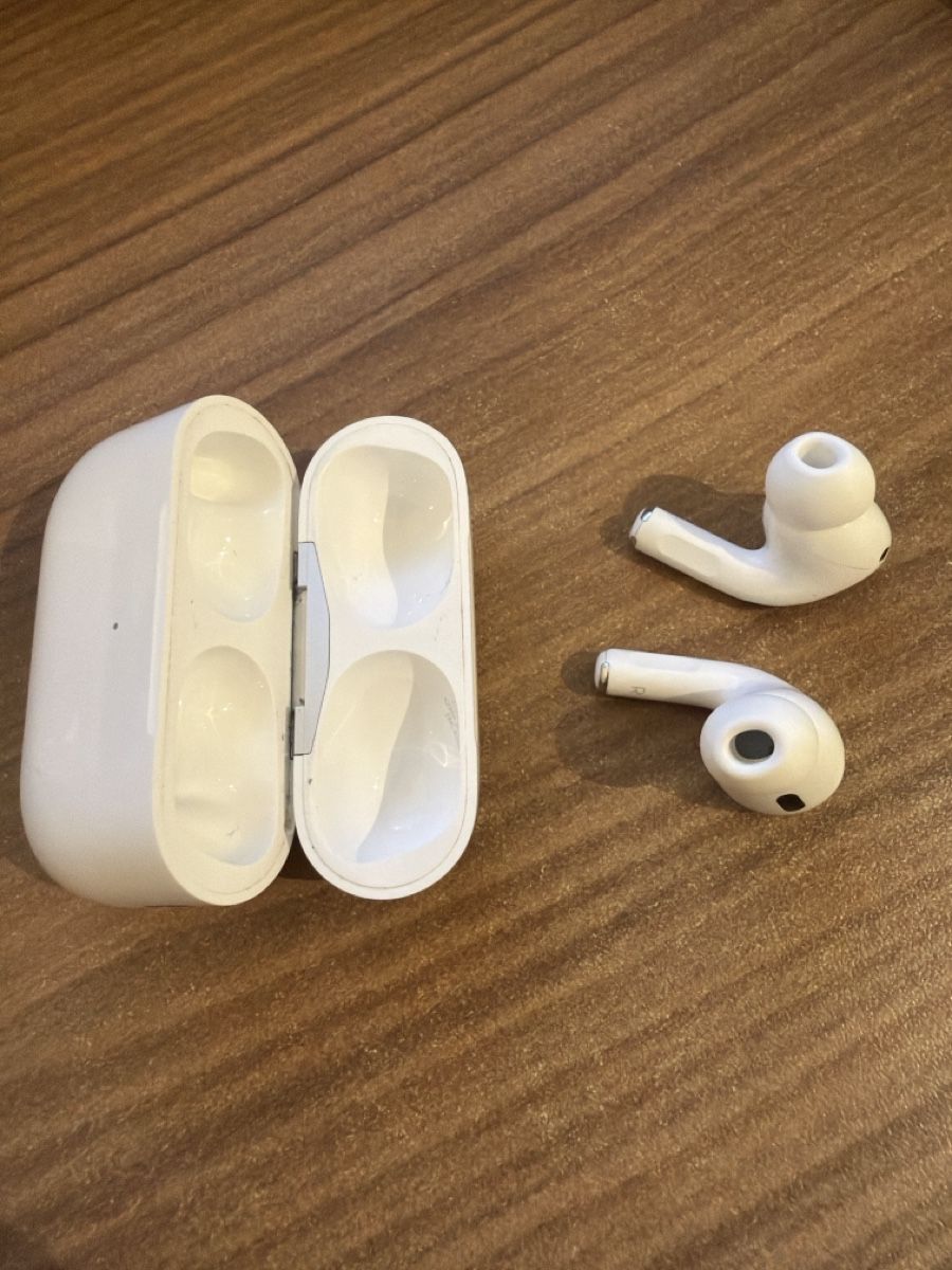 Apple Kopfhörer: AirPods Pro Apple – Gebraucht aus Villmergen von Bullenberg 1