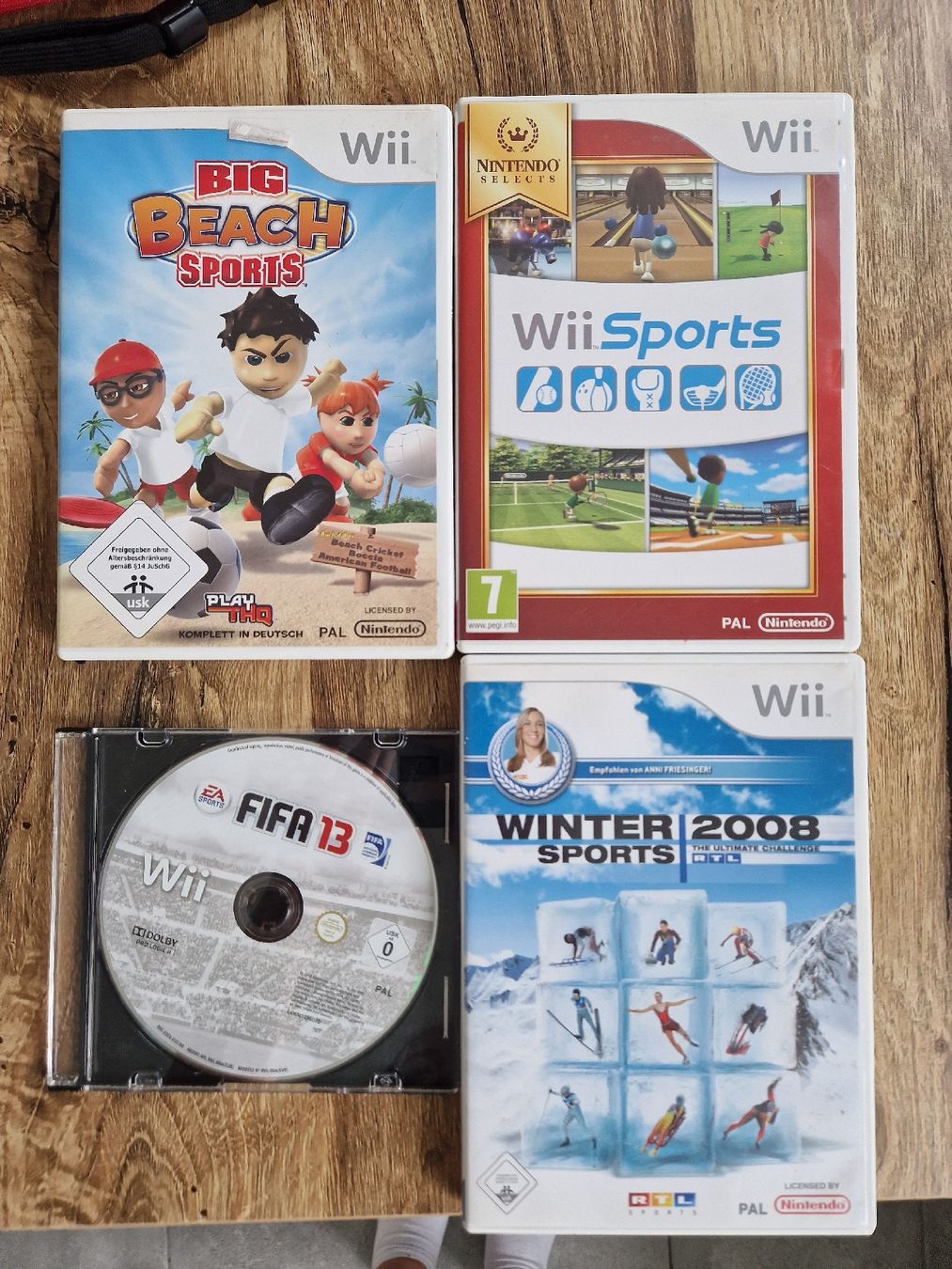 Nintendo Konsolen: Nintendo Wii mini Konsole inkl. Controller & Spiele – Gebraucht aus Buchrain von  1