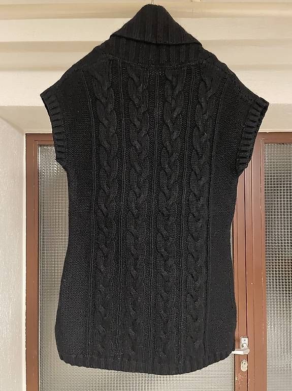 Gilet & Giacche senza maniche: Strickweste von Esprit - Grösse S – Usato da Thörishaus venduto da ama_9dbt 1