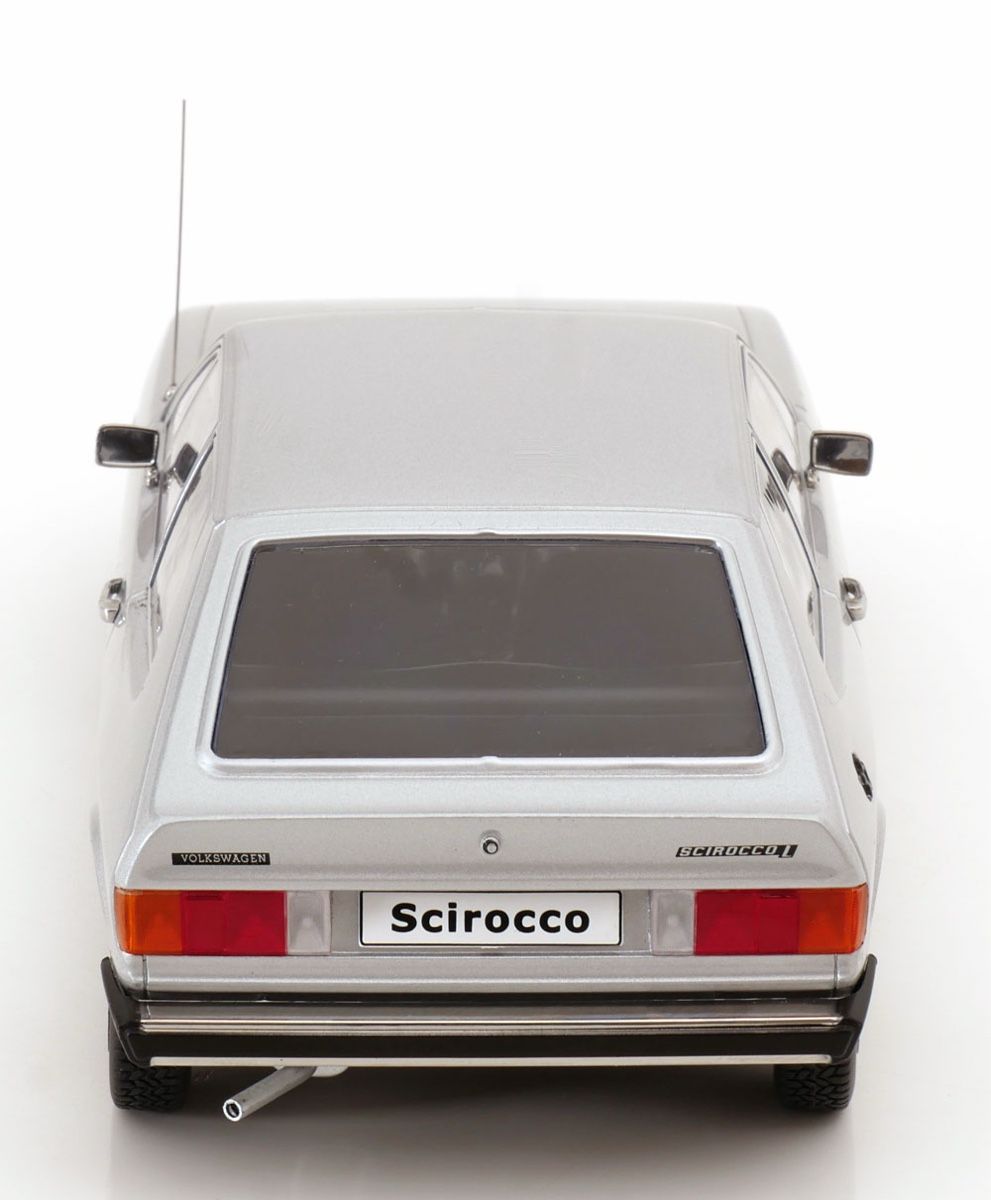 Volkswagen Modellini d'auto: VW SCIROCCO MK1 L 1975 SILBER 1:18 KK-SCALE – Nuovo e nell'imballaggio originale da Suhr venduto da Moebelsiralfred 3