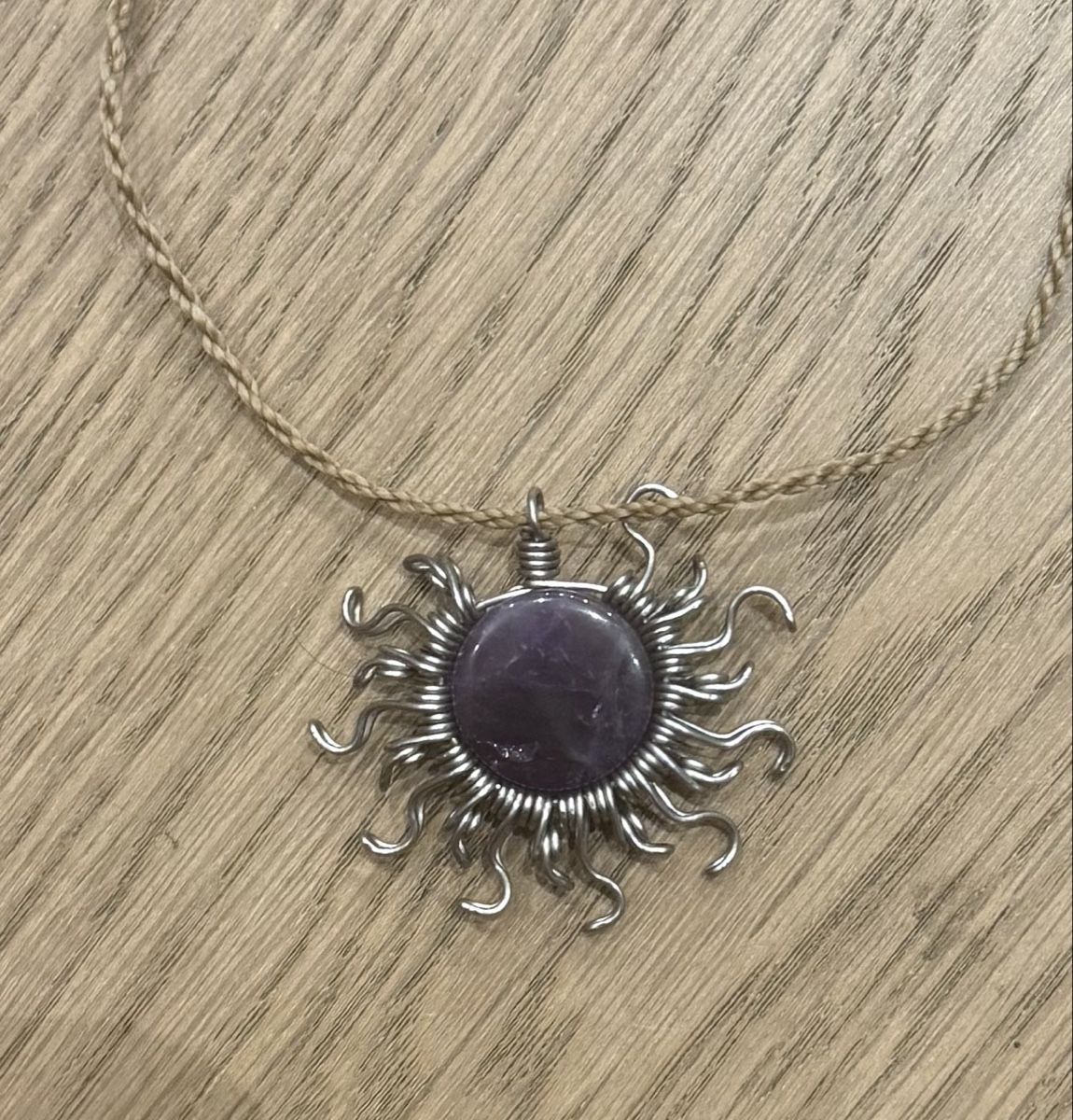 Ketten: Halskette Sonne mit Amethyst – Neu (gemäss Beschreibung) aus Urdorf von kaaaariin