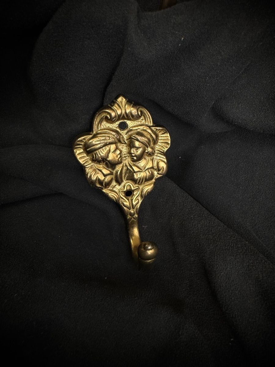 Toutes les décorations: Vintage Brass Wall Hook set with Face Relief – D'occasion à Bern par nkink