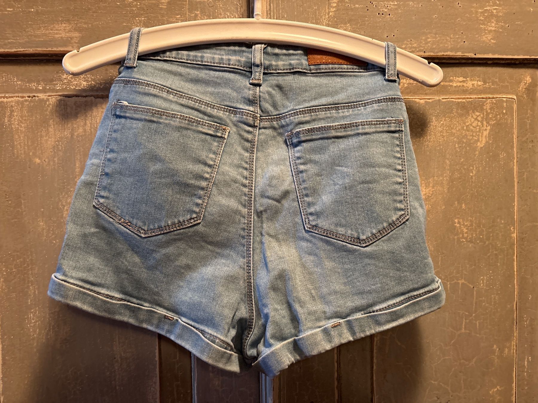 Jeans: Heidi.com by B+B Jeans Shorts 36 – Usato da Besenbüren venduto da piculo 1