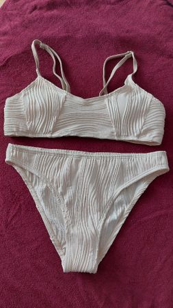 Bikinis Gr.160  neu