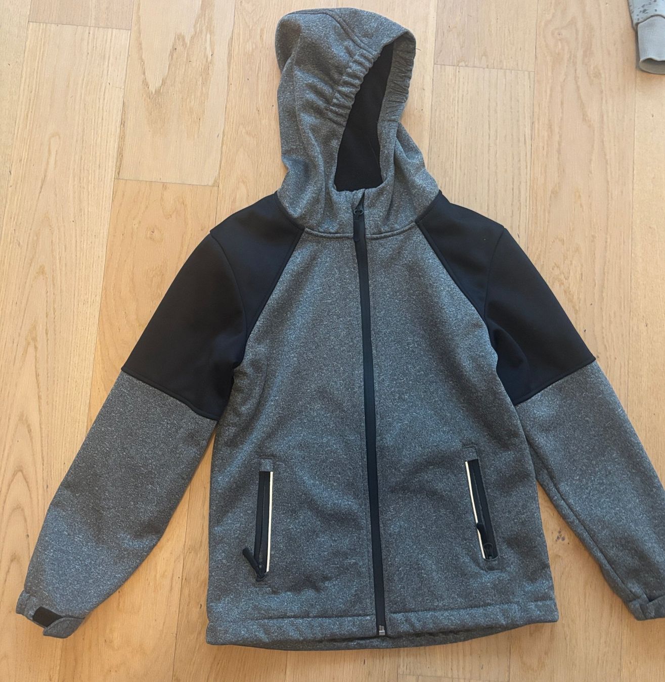 Kleiderpakete & -sets: Kleiderpacket 6 Stk, Gr. 140, Jungen – Gebraucht aus Zürich von pisamun 4