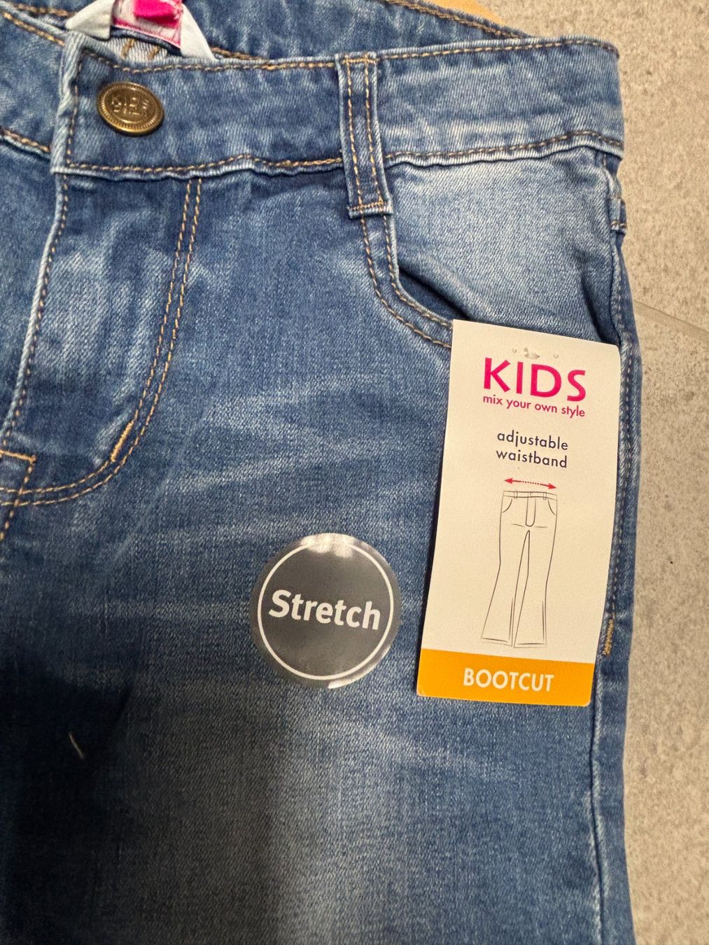 Pantaloni: Jeans stretch taille 140 neuf taille ajustable bootcut – Nuovo (secondo la descrizione) da Salvenach venduto da gwenwywar 1