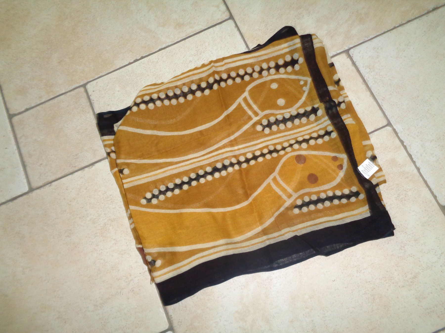 Foulard & Sciarpe: Tuch / Schal – Usato da Kreuzlingen venduto da Robi-2003 2